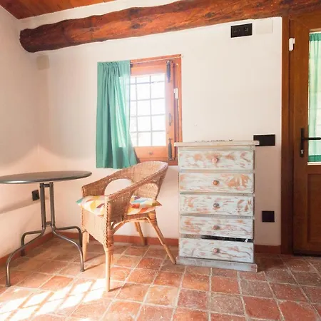 Chalet Casa Rustica La Borda De La Munda.